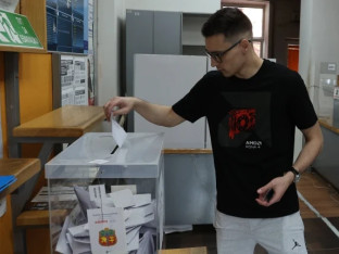 CRTA: Umrli i raseljeni na biračkom spisku