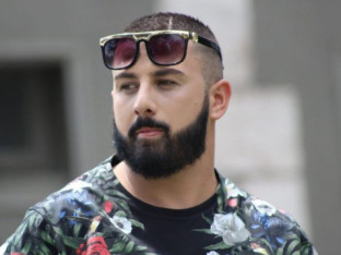 Sajfer o ranjavanju ima drugačiju priču nego njegova supruga