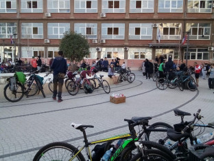 Inđija „zaboravila“ na domen, građani preuzeli opštinski sajt