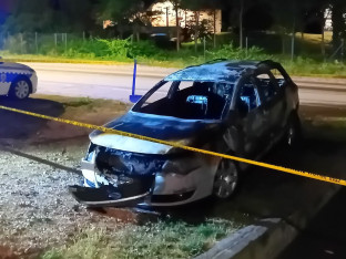 Izgorio automobil poslanika u Narodnoj skupštini