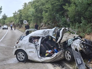 Završen uviđaj: Ovo je poznato oko udesa u kome su stradale dvije djevojke