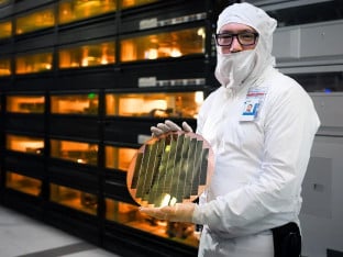Intel odustaje od procesa, američka industrija čipova na samrti?