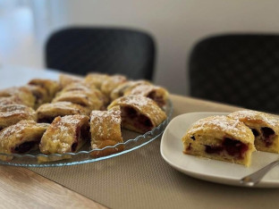 Recept: Štrudla s grizom i kupinama