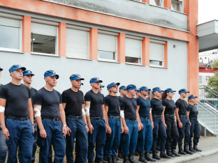 Хуманост у плавом: Припадници МУП-а дарују крв и спашавају животе