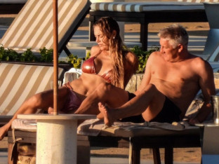 Švajnštajger iskeširao tri miliona evra za jedrilicu na kojoj uživa sa Bugarkom
