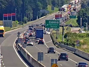 Teška nesreća na auto-putu: Više osoba poginulo