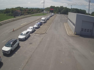 Гужва на више граничних прелаза