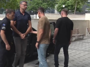 Popović priznanje potpisao pod pritiskom