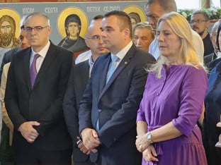 Cvijanovićevoj i Miličeviću uručen Orden Svetog Save