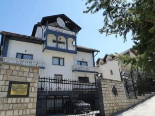 Ambasada Rusije: "Trojka" i Kvinta u potpunom mraku