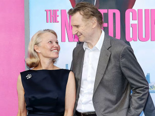 Savršen recept za blokbaster: Pamela Anderson i Lijam Nison u novoj komediji (VIDEO)