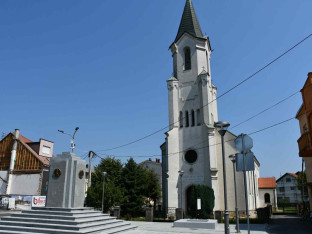 Завршена реконструкција Трга јеврејских страдања и оближњих улица у Градишци