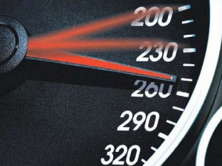 Vozio 215 kilometara na čas, dozvoljeno 130