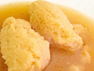 Kako pripremiti savršene knedle za supu