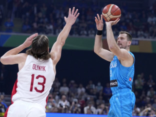 Sloveniju tresu problemi, Dragić "napustio cirkus"