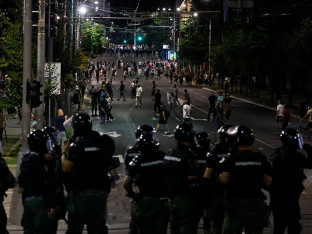 Dačić: Sinoć povrijeđeno šest policajaca, 38 uhapšenih
