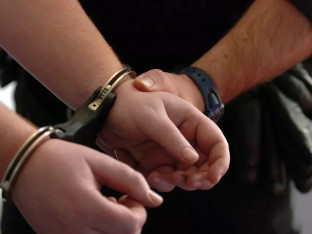 Uhapšen policajac i sedam osoba zbog zloupotreba