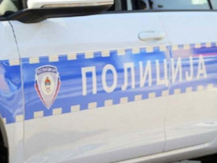 Strašna tragedija: Kamionom išao u rikverc i usmrtio majku
