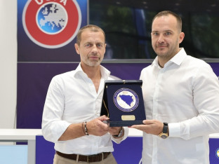 Sastanak Zeljkovića i Čeferina, UEFA daje podršku FS BiH