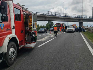 Deset osoba povrijeđeno u sudaru kod Zagreba, među njima i dijete