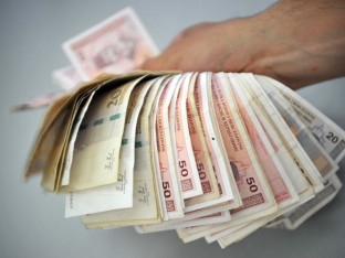 Траже се мајстори: Плата 3.000 КМ, плус оброк