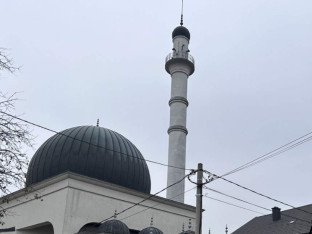 Opljačkana džamija u Tesliću