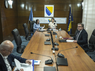 Otvara li CIK vrata haosu?