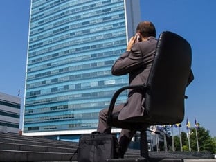 Dvodecenijski besmisao postojanja Komisije za koncesije BiH, ili Lezi 'ljebe da te jedem
