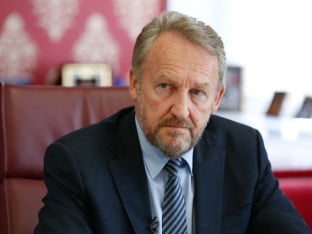 Izetbegović "zahtijeva" da Dodik bude uklonjen sa čela SNSD-a