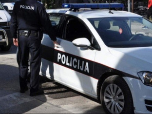 Automobil sletio s puta, poginuo suvozač
