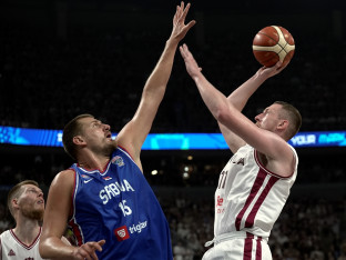 Srbija vođena nestvarnim Jokićem srušila Letoniju