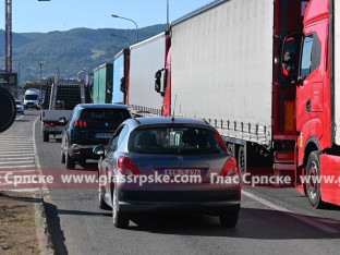 Огромне гужве: Ево како изгледају улице Бањалуке због блокада