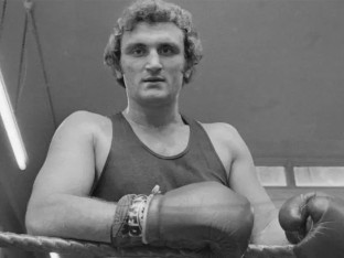 Preminuo Džo Bagner