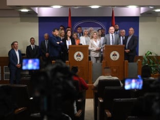 SDS bojkotuje ekspoze, vratiće se na diskusiju