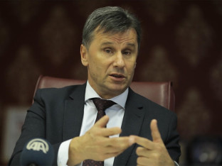 Novalić u hotelu umjesto u zatvoru