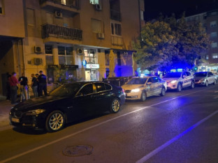 Muškarac ubijen ispred kafića