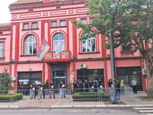 Haos u Zaječaru: Opozicija ne dozvoljava održavanje sjednice Skupštine grada