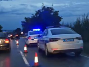 Stravična saobraćajna nesreća kod Mladenovca
