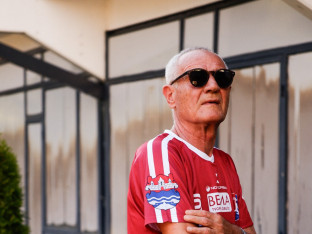 RK Borac predstavlja novi dres: Omaž šampionima Evrope iz 1976.