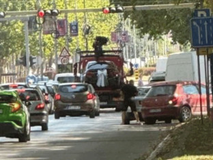 Hit: Pauk odnio auto mladencima na poziv mladoženje