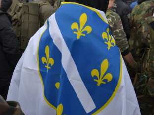 Добојска полиција одузела ратне заставе Армије БиХ