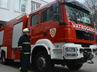 Ватрогасцима уручен дрон