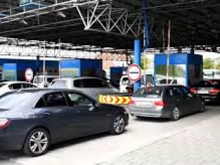 Појачан саобраћај на више граничних прелаза