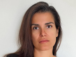 "Sanjaj sa mnom" - Vizuelna poezija nadrealnog života