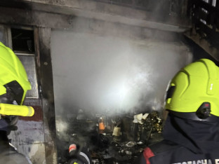 Gorjeli garaža i ljetnjikovac u Banjaluci (FOTO)
