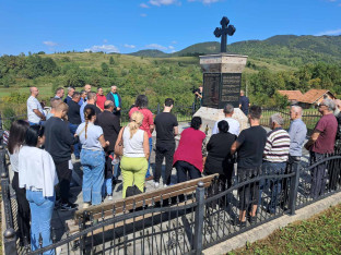 Сјећање на 16 убијених Срба у Сердарима