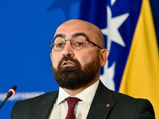 Hasanović zloupotrebljava funkciju: Potpisao odluku o finansiranju izbora, ali bez zakonskog pečata