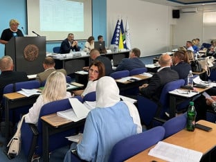 Pada Vlada u Tuzli, DF okreće leđa SDA