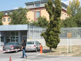 Istrajni u namjeri da "isele" Sud i Tužilaštvo