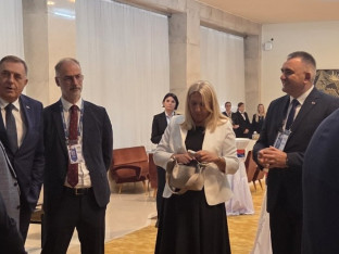 Predstavnici Srpske stigli u Beograd na vojnu paradu i zajedničku sjednicu Savjeta za stratešku saradnju